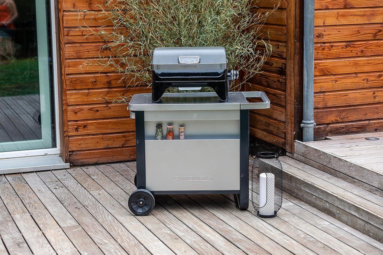 Attitude2go,Barbecue de Table Faible fume,BBQ Portable, Couvercle,thermomtre,et Grille en Fonte,Alimentation : Cartouche de gaz CV 470 Plus,Gris